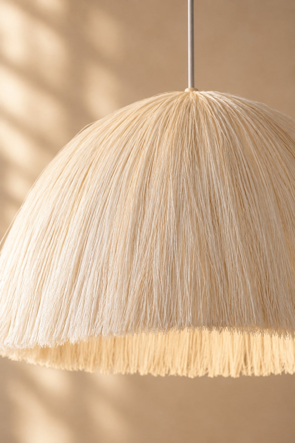 Gros plan sur les fibres de jute de la suspension HAMP