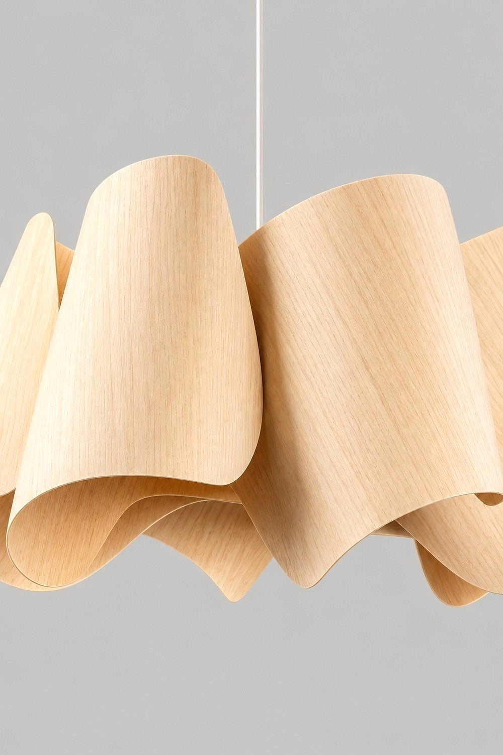 Détail des feuilles de bois de la suspension HAV